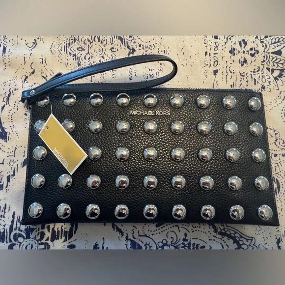 Michael Kors Black Wristlet with Silver Accents. New - Picture 2 of 5